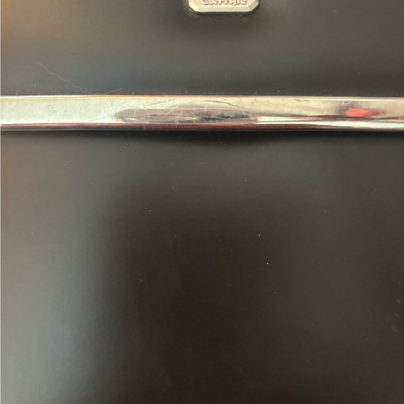 Camera bag style crossbody bag by Carlyle - Picture 6 of 9